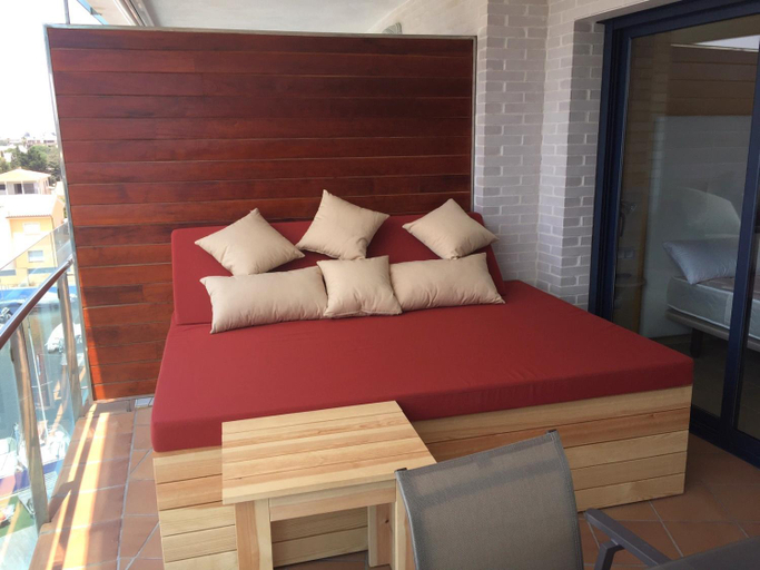 Bedroom, RNET - Apartments Roses Port Trebol, Girona