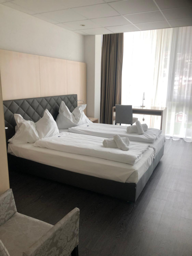 Bedroom 2, Los Lorentes Hotel Bern Airport, Seftigen