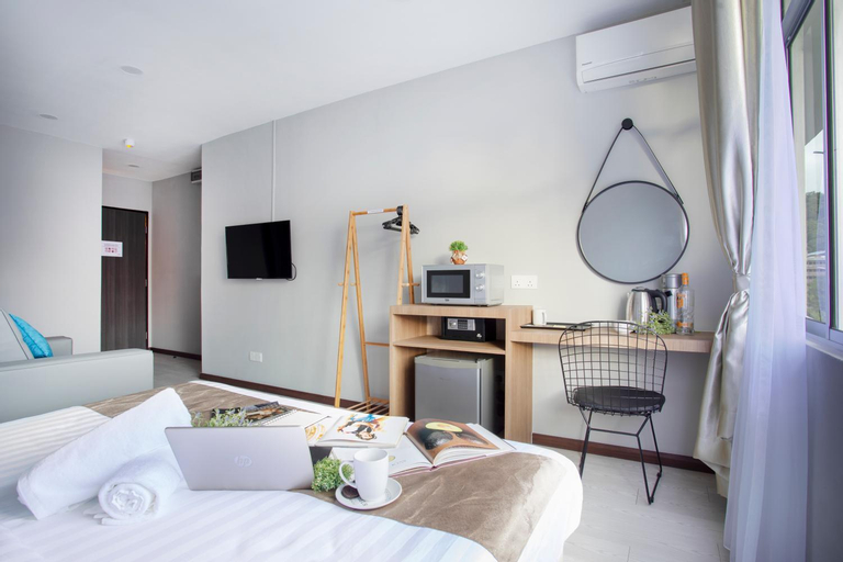 Bedroom 6
