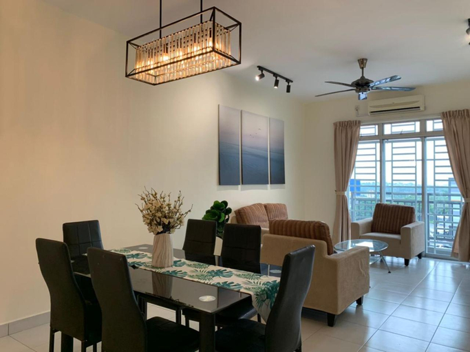 Dining Room 9