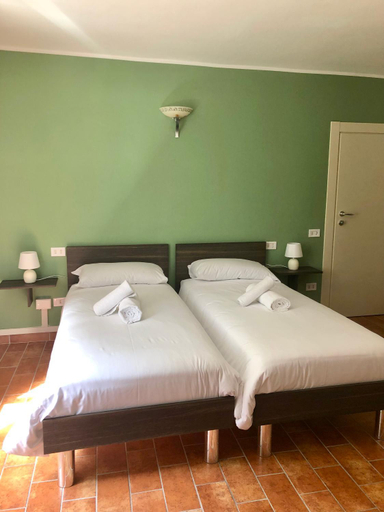 Bedroom 24