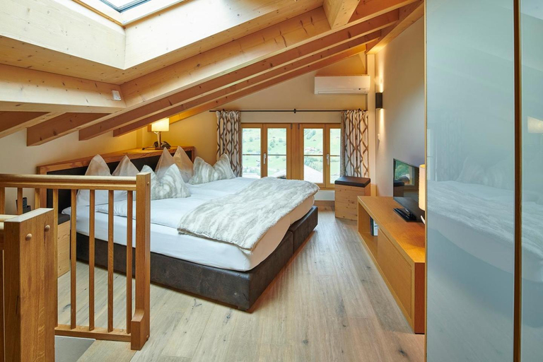 Bedroom 18