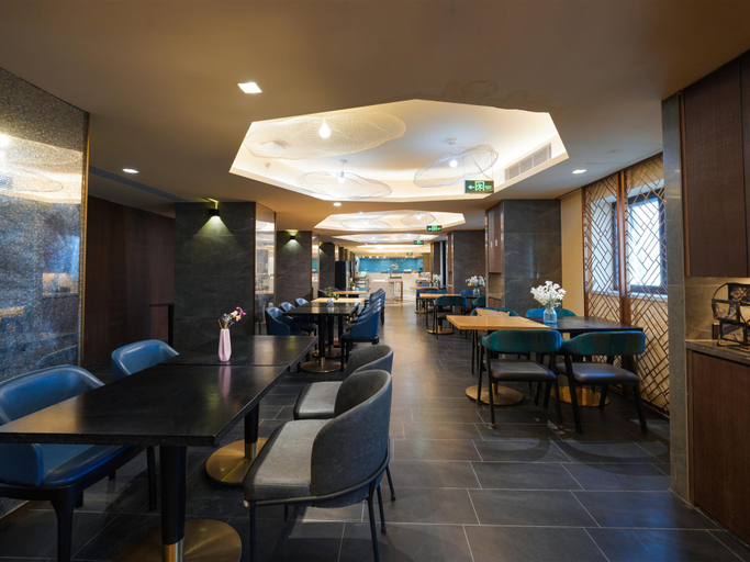 Food & Drinks 5, Country Inn & Suites by Radisson Shanghai Railway Station, Shanghai