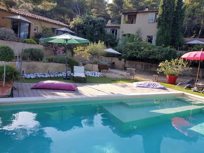 Others 3, La Maison de Charlie, Vaucluse