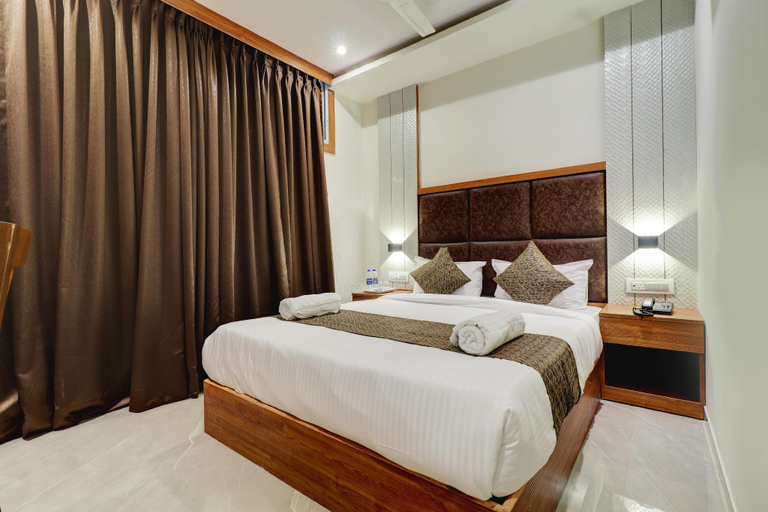 Others 5, Hotel Sion Fort, Mumbai City