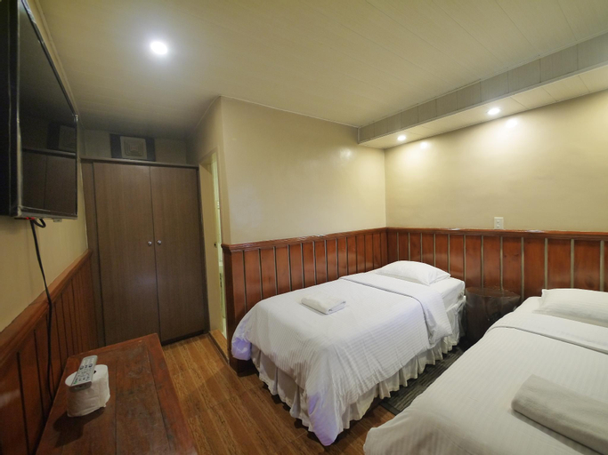 Bedroom 9