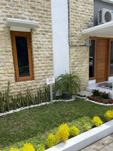 Exterior 2