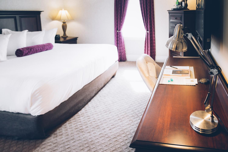 Bedroom 2, THE GREAT GEORGE, Queens