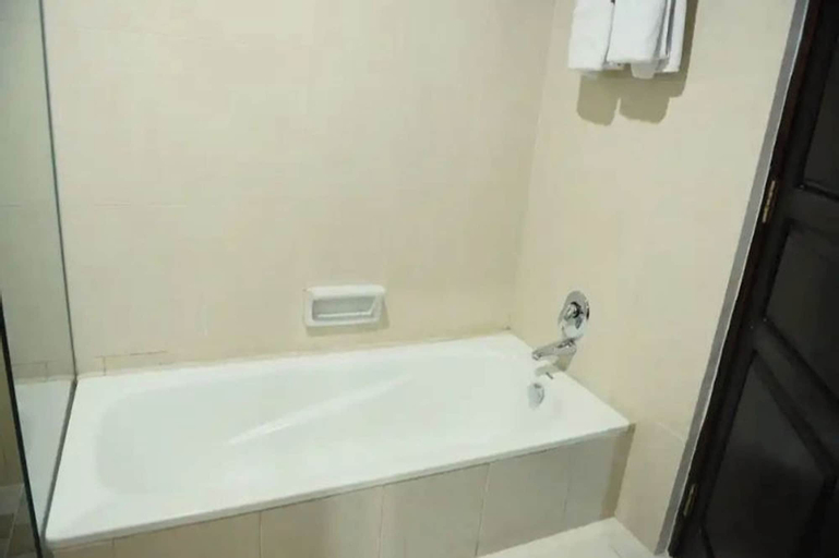 Bathroom 6