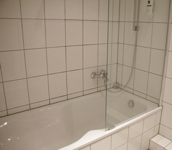 Bathroom 4