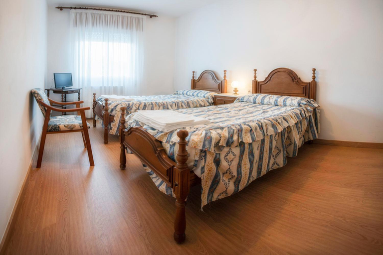 Bedroom 4, HOTELBARCELONA, Ourense