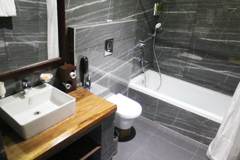Bathroom, Hotel Norpheling, Chang