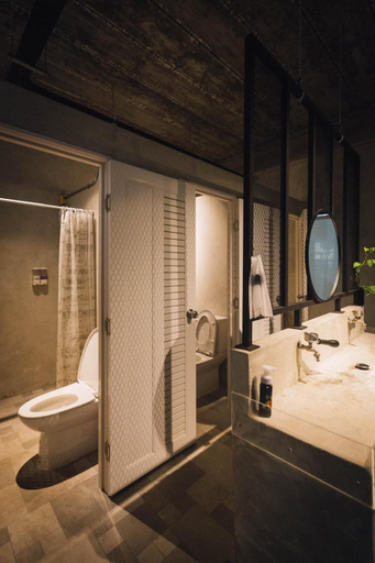 Bathroom 4, Niece hostel, Phuket Island