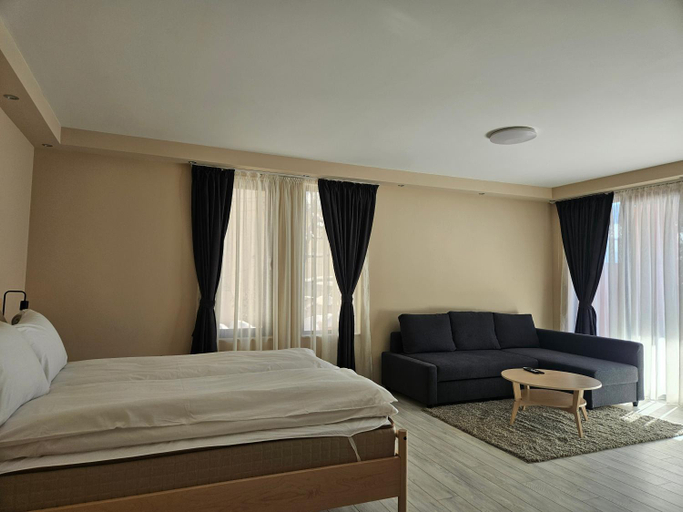 Others 4, Villa Geronimo, Bansko