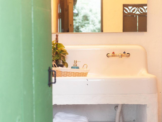 Bathroom, La Liebre bed and breakfast, Retiro