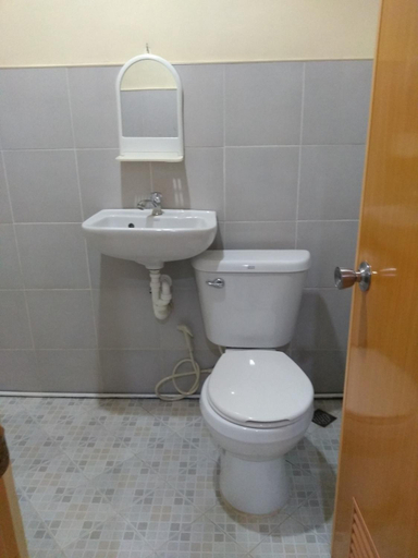 Bathroom 3, Enna's Place, Coron