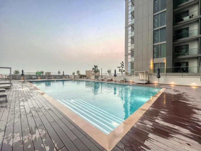 Sport & Beauty 2, Elegant Apartment With Unobstructed City Views, Dubai