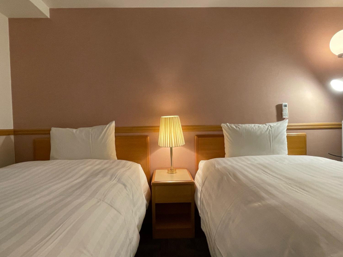 Bedroom 12