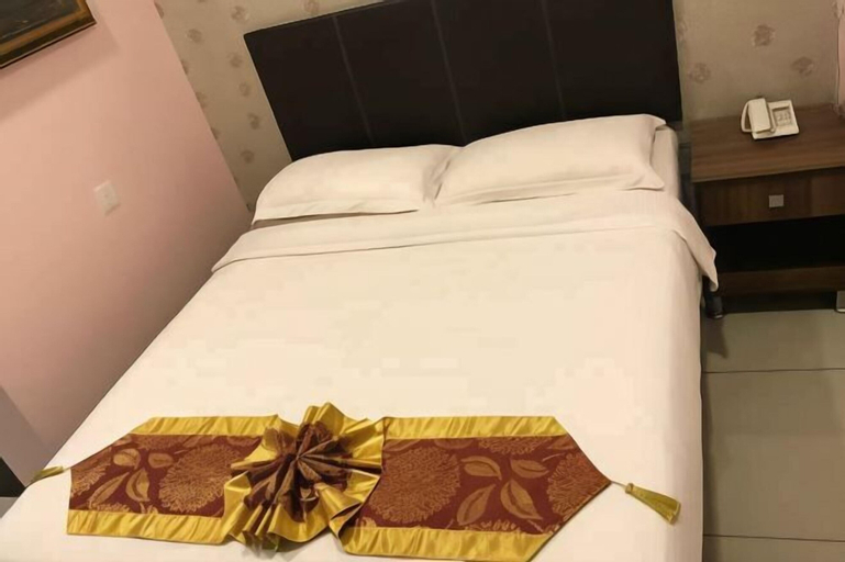 Bedroom 12