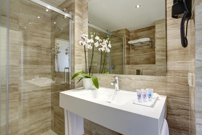 Bathroom 3, Grupotel Amapola - All Inclusive, Baleares
