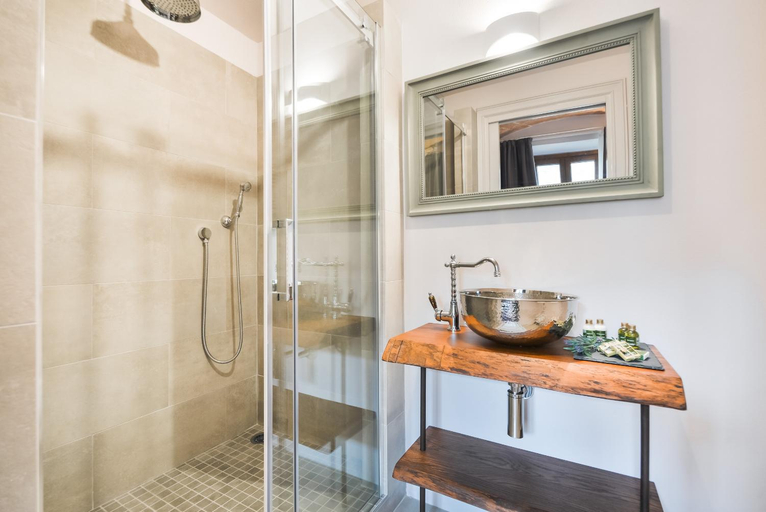 Bathroom 4, Dimora delle Muse, Siena