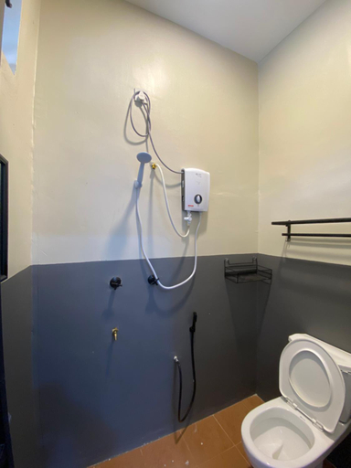 Bathroom 3, AzHAUZ Guestroom & Campsite, Kemaman