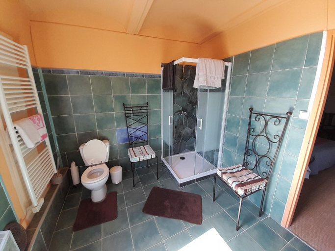 Bathroom 2, LE PRIEURE, Gard
