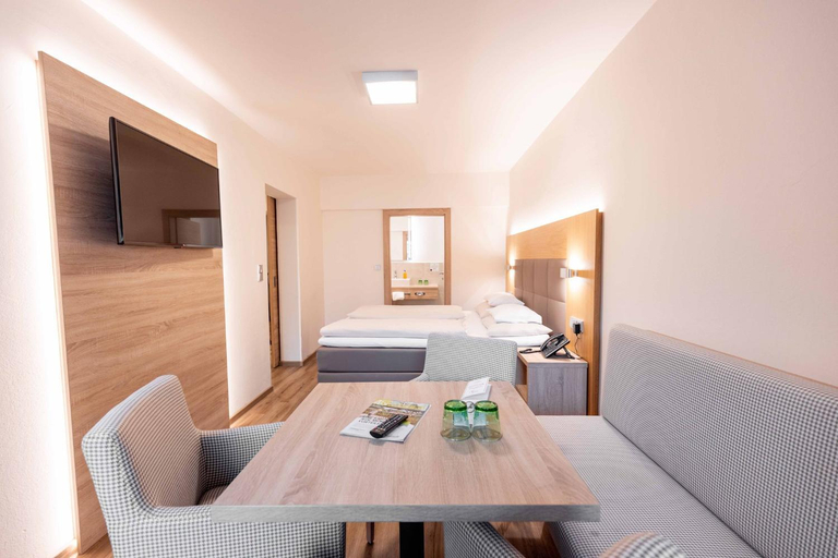 Bedroom 12