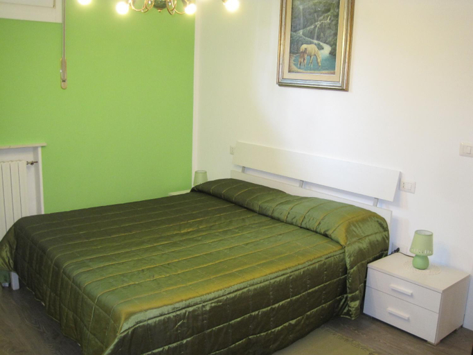 Others 4, Bed and Breakfast lo Scrigno, Modena