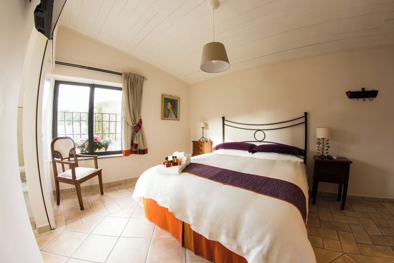 Bedroom 2, Le Terrecotte, Viterbo