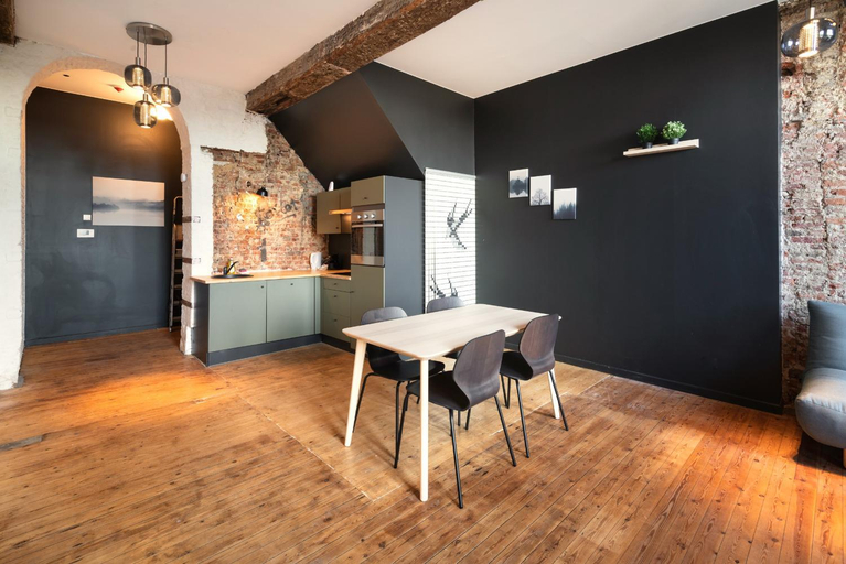 Others 5, Two-Bedroom River Side Apartment in the Heart of Antwerp, Antwerpen