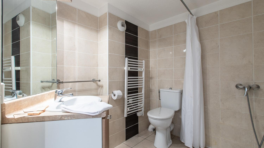 Bathroom 5, Vacancéole - Résidence Le Crystal, Alpes-Maritimes