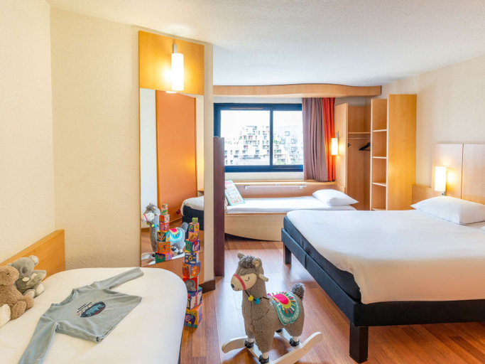 Bedroom 2, ibis Paris 17 Clichy-Batignolles, Paris