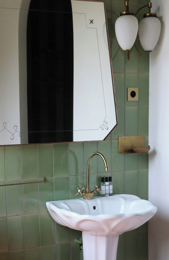 Bathroom 4, Les Chambres de la Relève, Bouches-du-Rhône