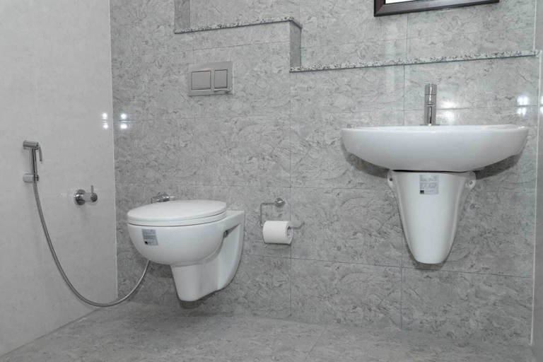 Bathroom 3, Hotel Ur Comforts Jayanagar, Bangalore