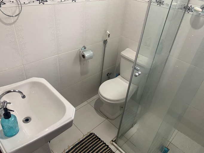 Bathroom 3, Casa Espaçosa, Ubatuba