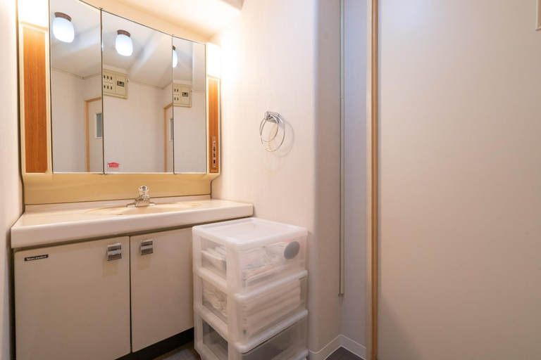 Bathroom 2