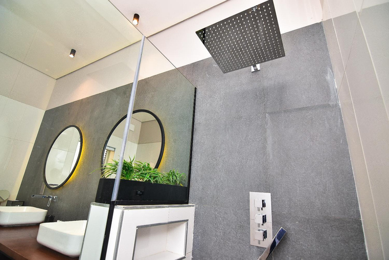 Bathroom 2, Atelier Hotel, Bwari