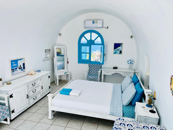 5, Oia Sunset House Pothitou, South Aegean