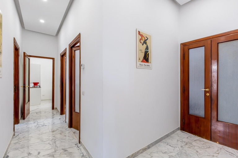 Facilities 2, Aqua Claudia and Anio Novus Apartments, Roma