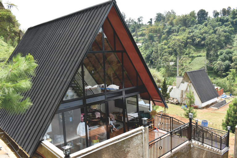 Sekar Arum Villa di Mahkota Sangkuriang Glamping, Bandung