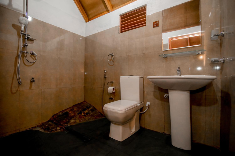 Bathroom, The Rainforest Hideaway, Kotapola
