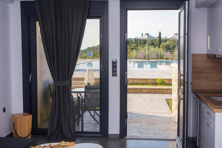 Others 5, The View Hotel Perdika, Epirus