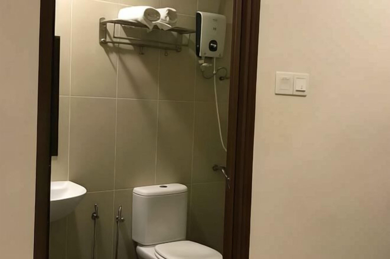 Bathroom 22