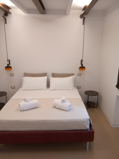 Others 2, La casetta Guest House Oristano, Oristano