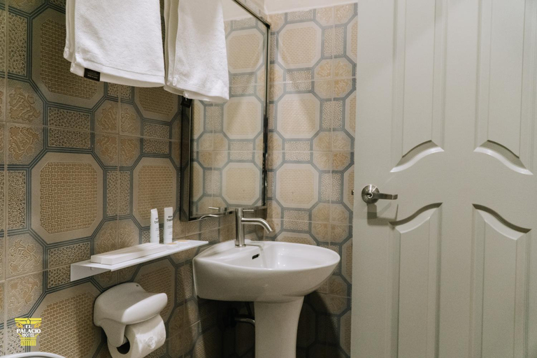 Bathroom 3, El Palacio Hotel & Resort, Cavite City