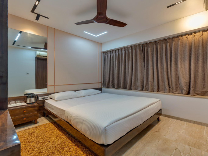 Others 2, CHIRAYU EXECUTIVE SUITES, Pune