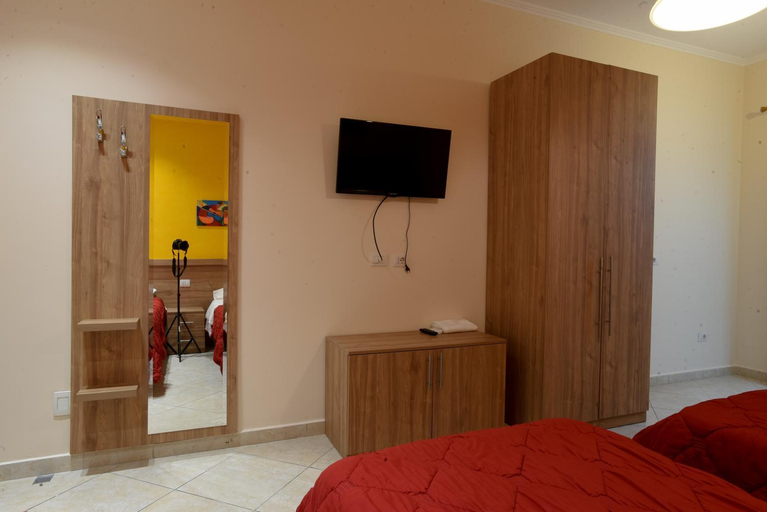 Bedroom 2, Hotel Restorant Halal Il Tramonto., Tiranës