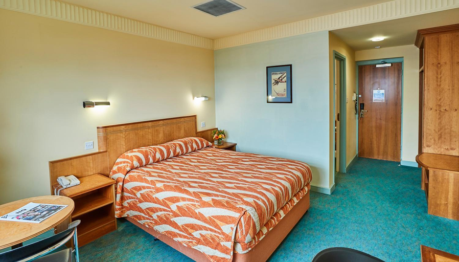 Bedroom 2, The Aviator Hotel, Northamptonshire