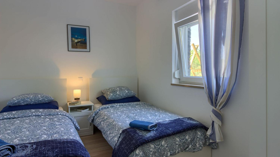 3, Vila White Memory, Medulin